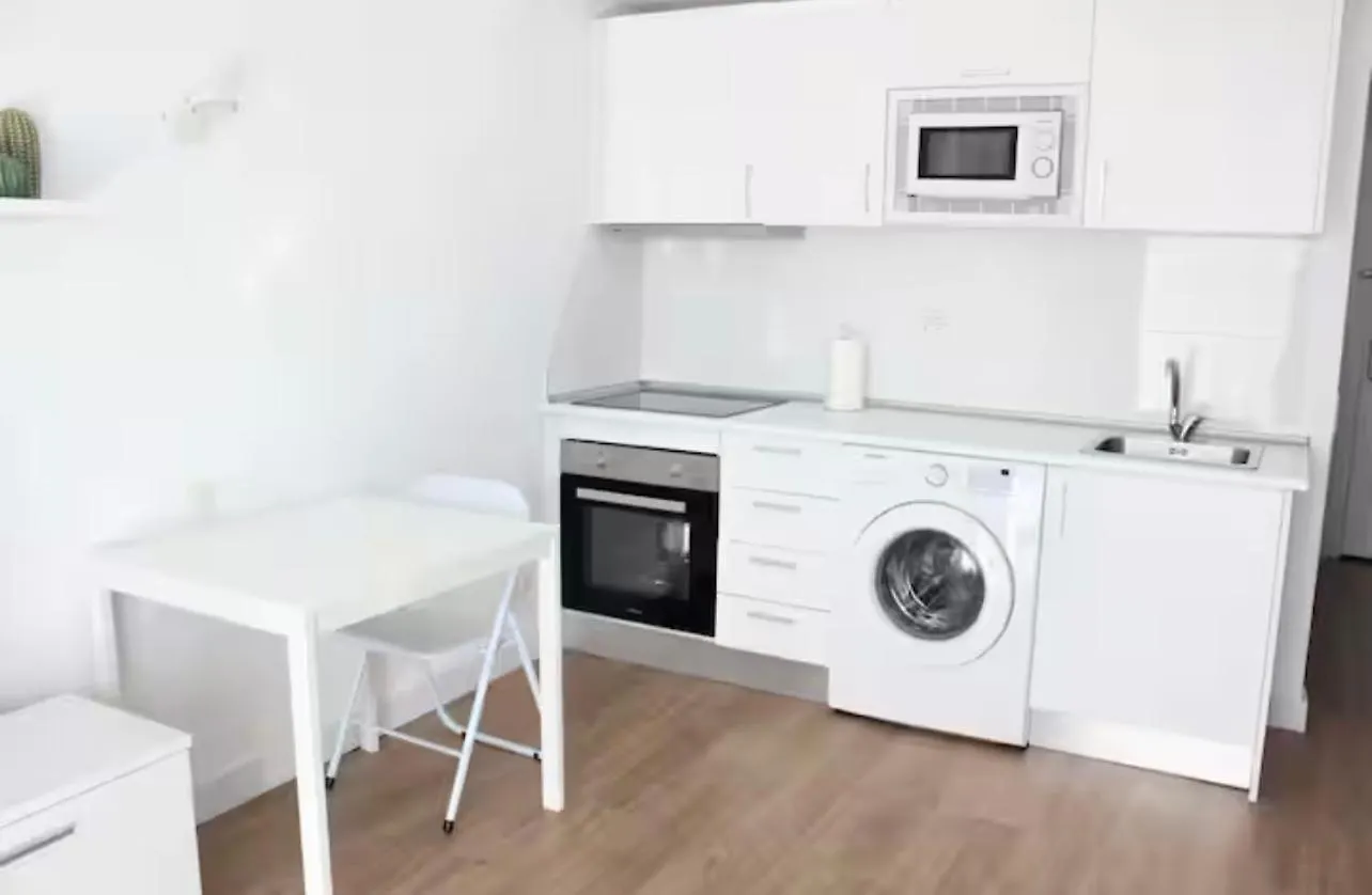 Ocean Breeze Retreat Apartment Playa de las Americas   Playa de las Americas (Tenerife)