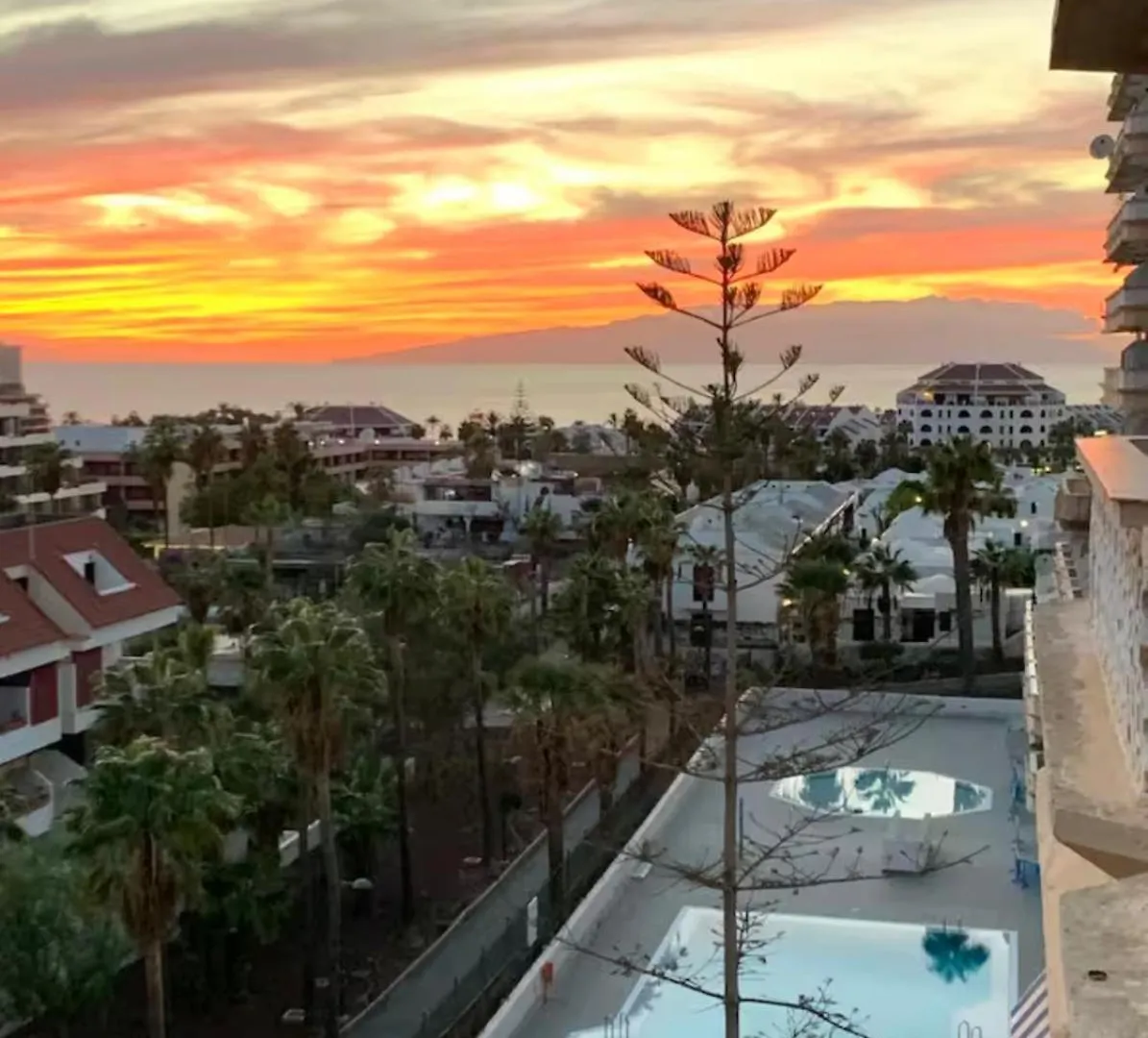 Ocean Breeze Retreat Apartment Playa de las Americas  0*, Playa de las Americas (Tenerife)
